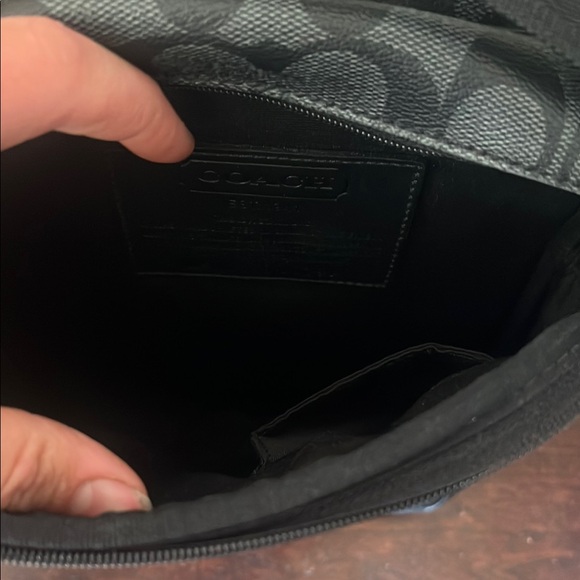 Coach Shoulder Bag 70394 - Picture 4 of 5